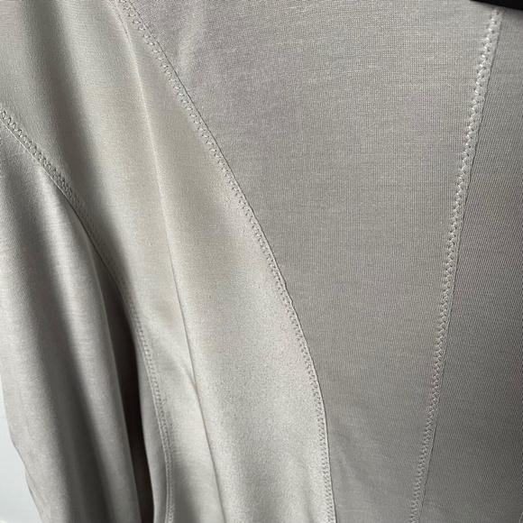 NWT Women's Blouse by Club Monaco - Picture 7 of 7